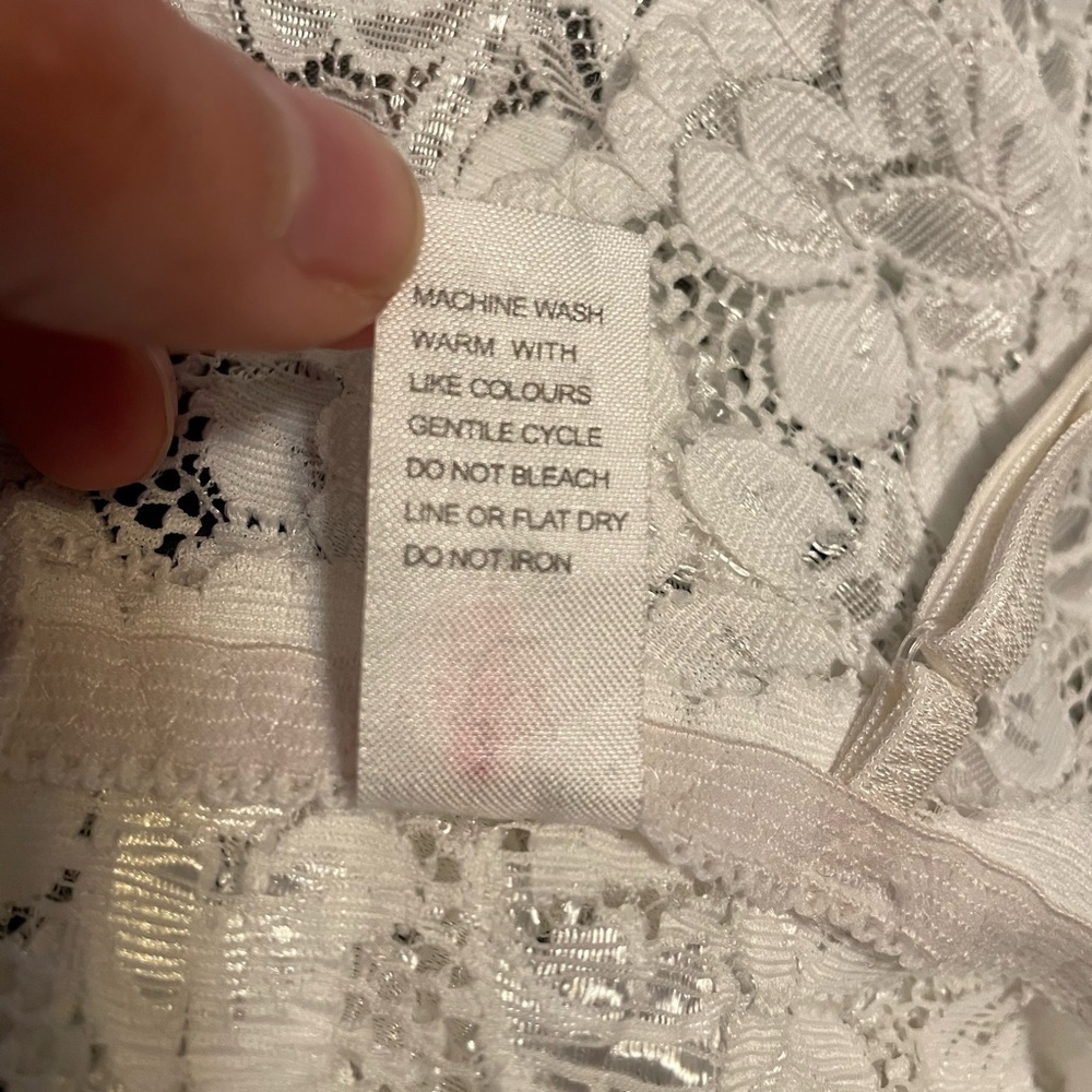 Fashion Bug White Lace Top Large - Picture 2 of 6